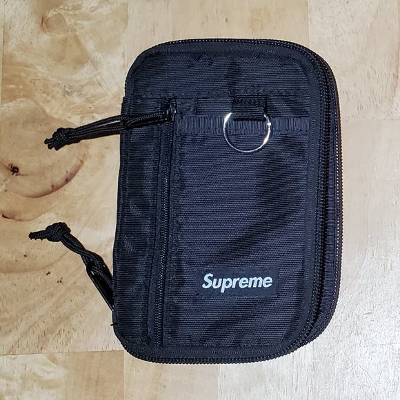 Supreme Small Zip Pouch Fw9 